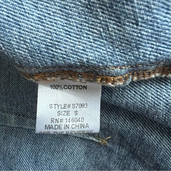 Signature 8 Denim Mini Skirt SZ S Blue Button Up Boho Hipster Floral Embroidered - Picture 6 of 8